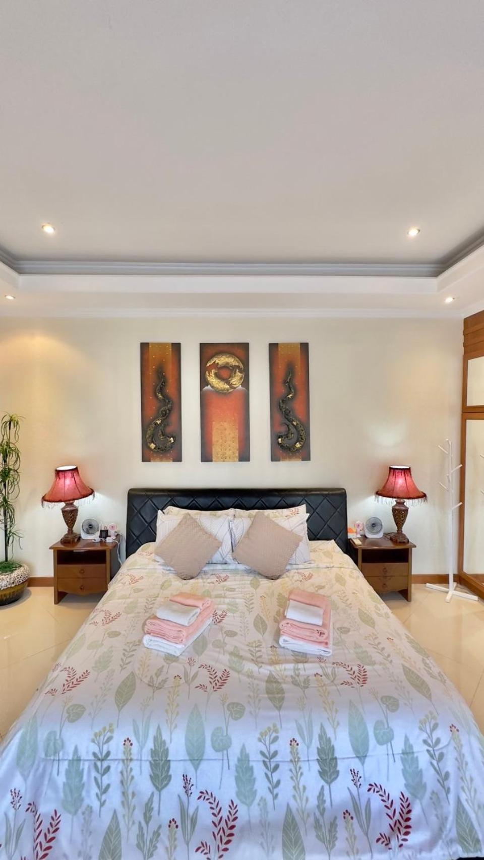 Luxury & Huge Garden Pool Semi-4bed Near & Walking Street Villa *